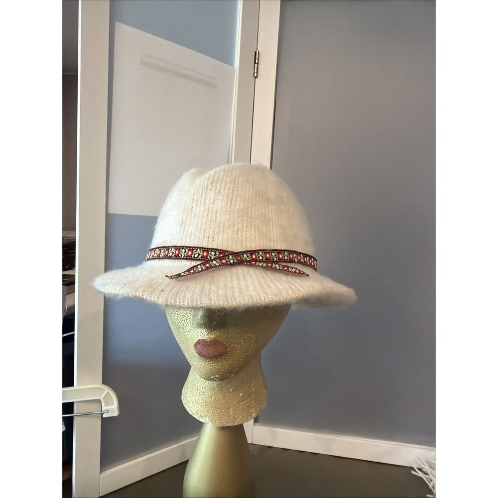 Vtg 70’s Ivory Orlon Acrylic Fuzzy Knit Cloche Bucket Hat ACTWU Union BollmanUSA